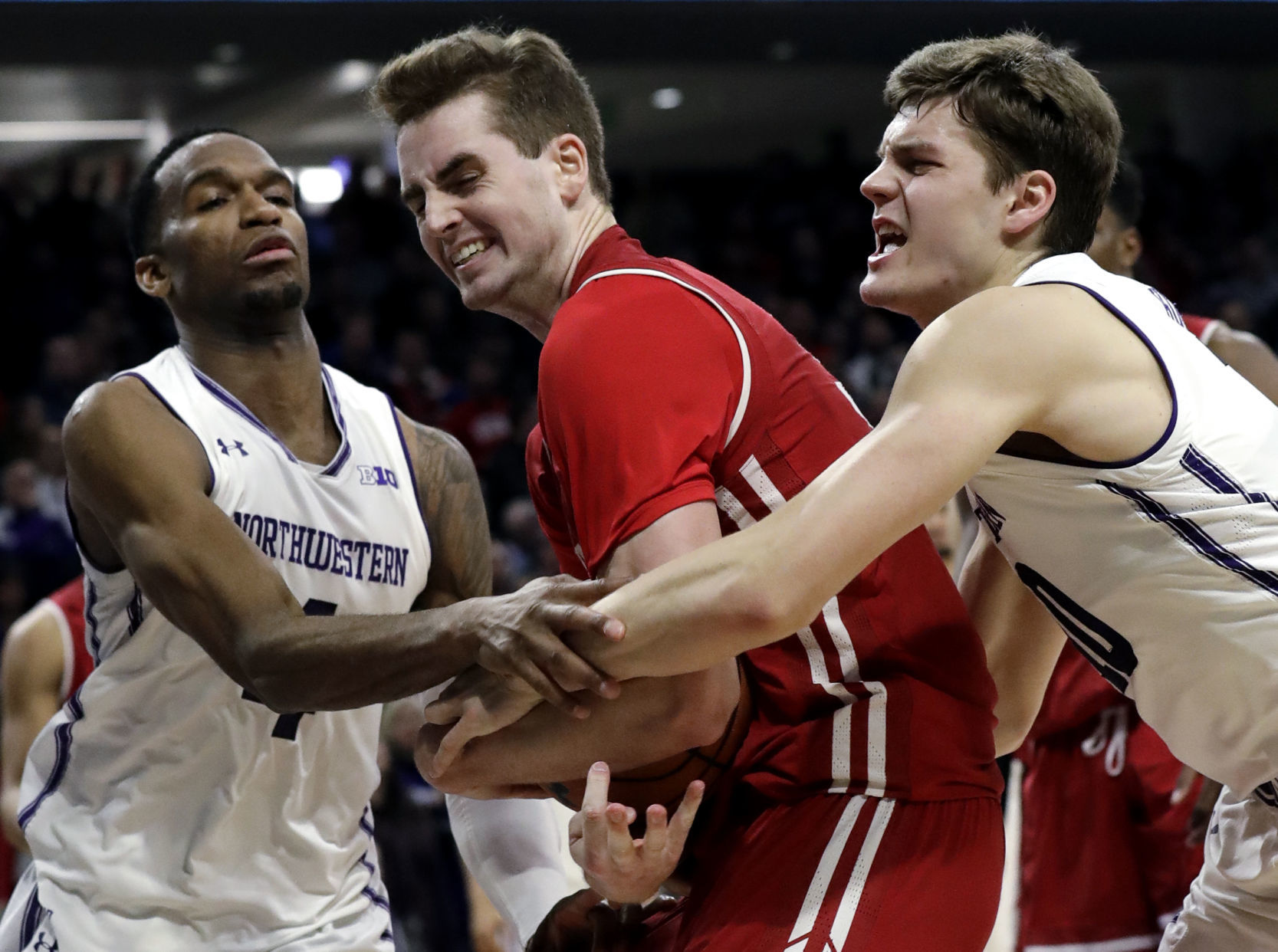 BADGERS 69, WILDCATS 64